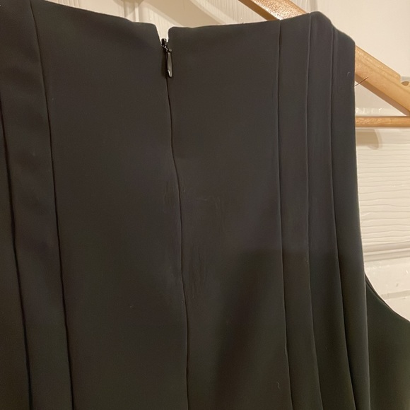 Banana Republic LBD - Picture 5 of 5